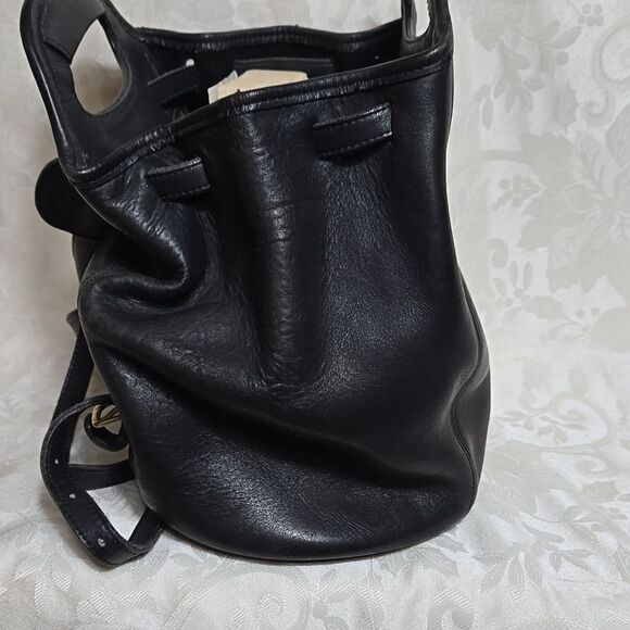 Coach Vintage 90s Black Leather Drawstring Backpack - Picture 6 of 10